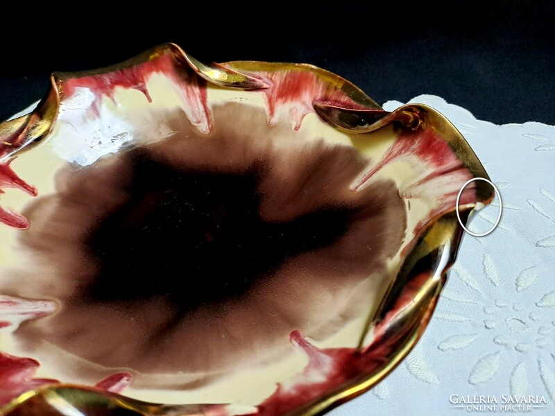 Ceramic serving bowl with a special color and shape, 22 cm