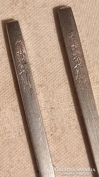 Marked metal chopsticks