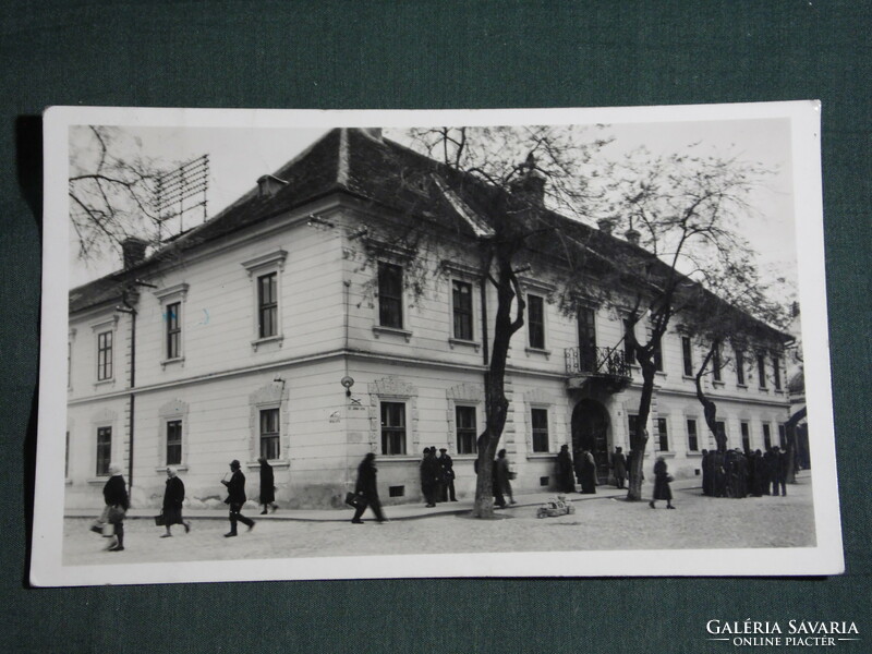Postcard, sad, financial directorate detail with people, 1941