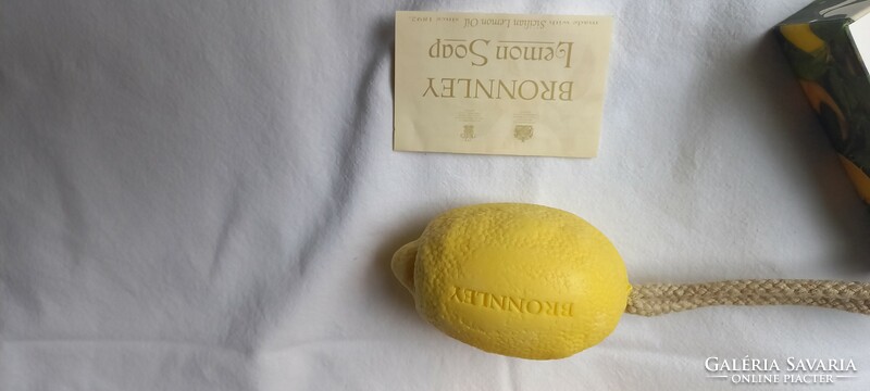 Lemon shower soap, with bronnley cord, 25 dkg