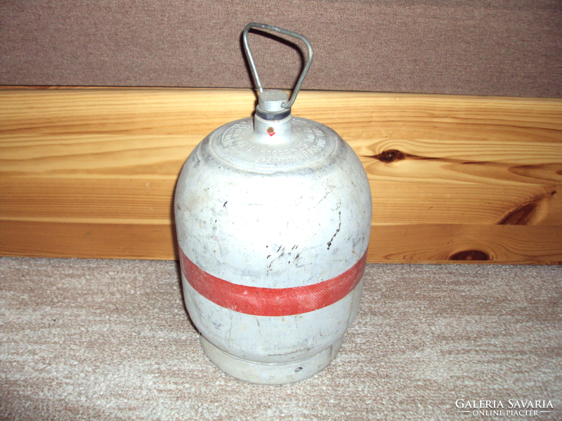 Retro tourist camping gas bottle - aluminum pb gas bottle 2 kg, 4.65 Liter - filled, full