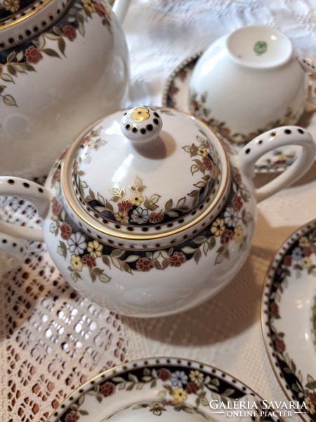 Zsolnay sissy tea set.