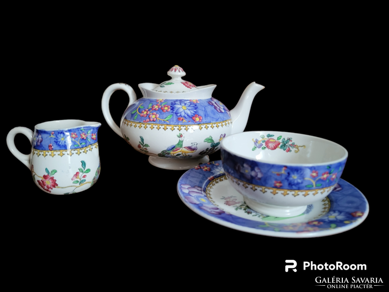 A special shaped antique Copeland tea serving set