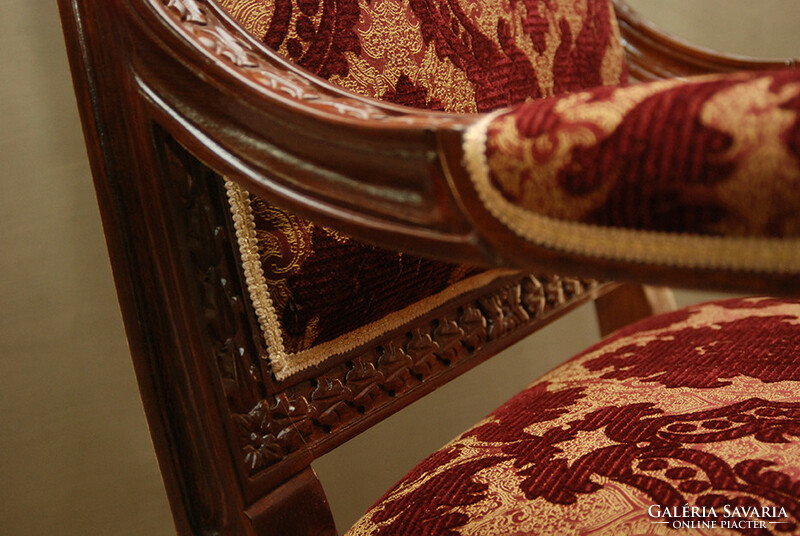 Neo-Renaissance armchair with armrests