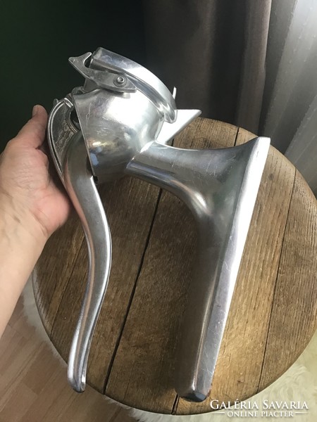 Old Swiss mechanical aluminum citrus juicer from 1940