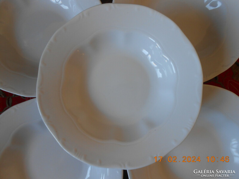 Zsolnay fehér mély tányér