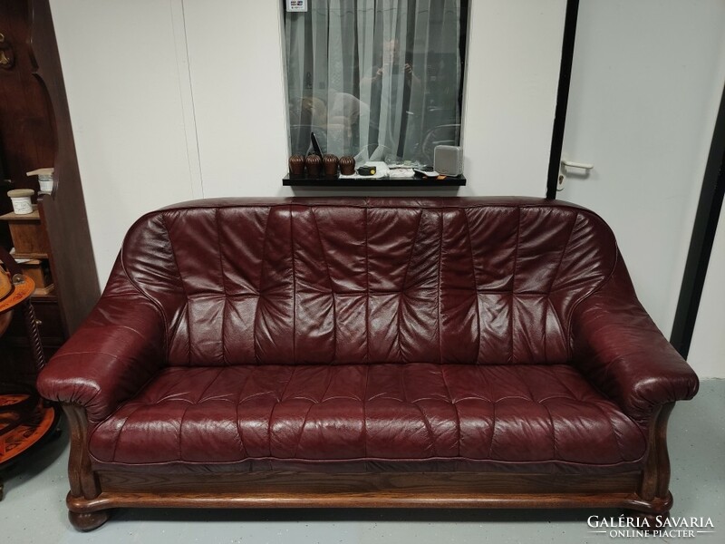 Very comfortable genuine leather sofa set in flawless condition for sale at a very reasonable price.