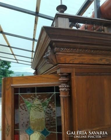 Antik ónémet bútor tálaló faragott konyhai színes ólomüveg tálaló szekrény kredenc 2103