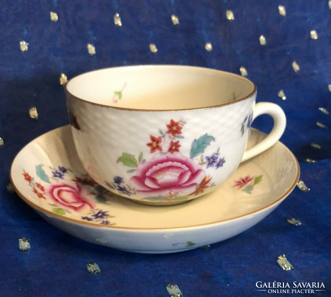 6 Herend teacups, flawless