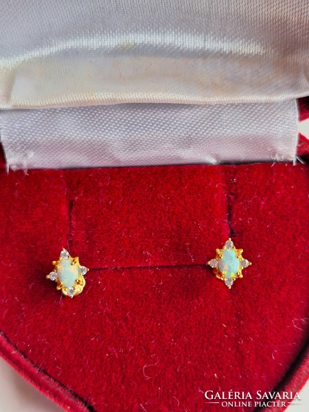 925 Australian opal earrings, plated with 14 karat gold.