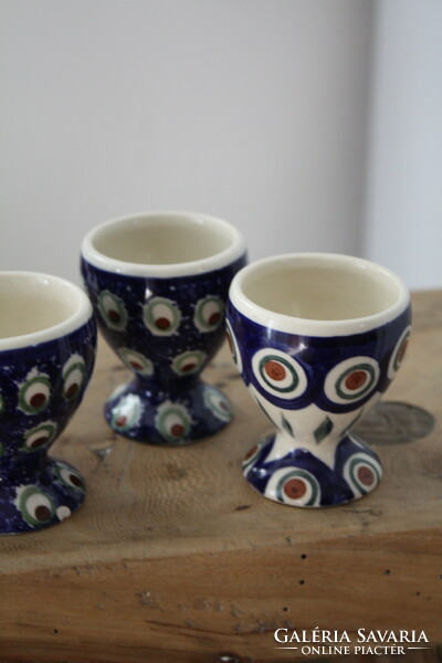 Wonderful hand-painted blue ceramic egg holder (4 pcs) - in beautiful condition