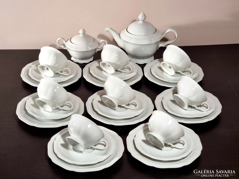 *Hutschenreuther 8 személyes porcelán teás/reggeliző készlet, XX.szd közepe körül.