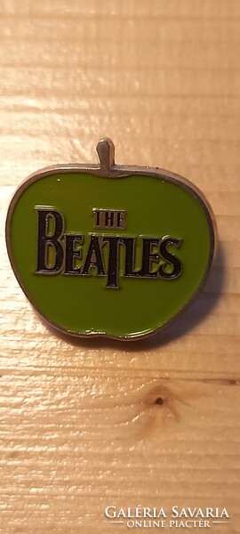 Beatles apple badge/ badge 2007