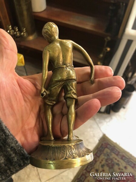 Art deco bronze statue of a young boy, 16 cm tall.