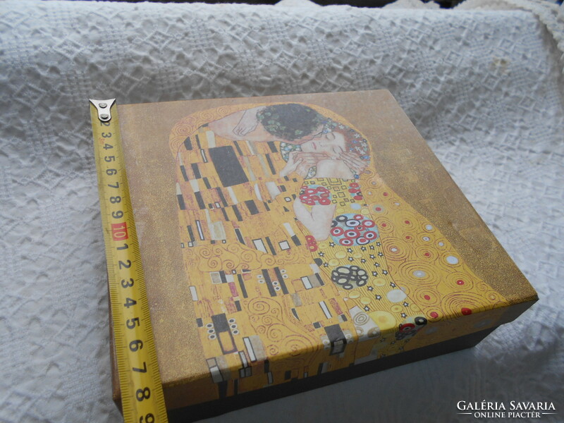 Gustav Klimt szecessziós festménye alapján ajándék  doboz 2 csésze + 2 tálka