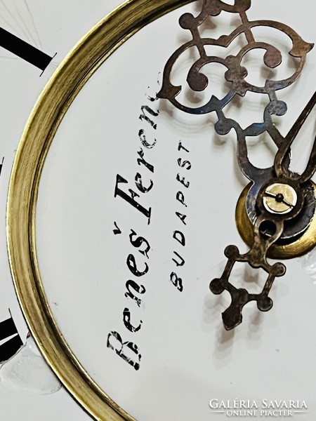 Remember wall clock structure