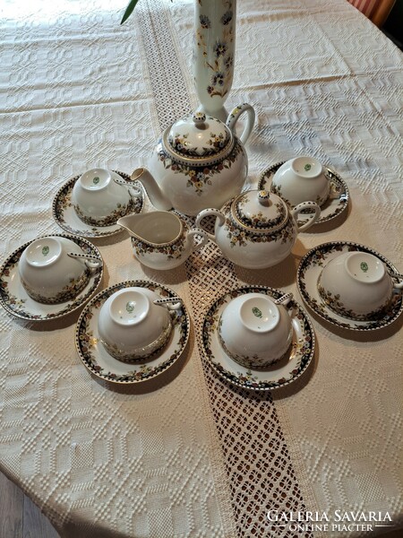 Zsolnay sissy tea set.