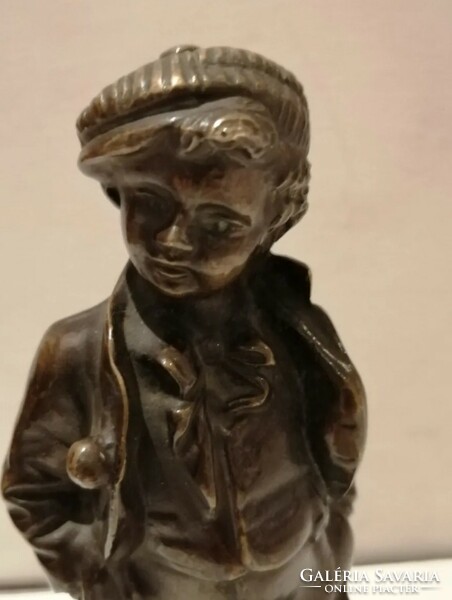Francia bronz szobor, márvány talapzaton, gyűjteményből, 1 hétig aukción.