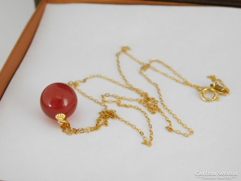 18 K Arany Vörös Achát Medál + Ajándék Ezüst Nyaklánc, Nagy 10 mm-es Kővel