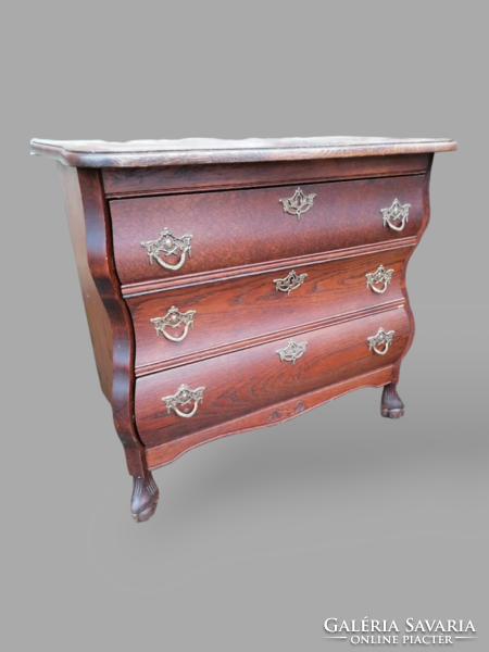 Belly chest of drawers