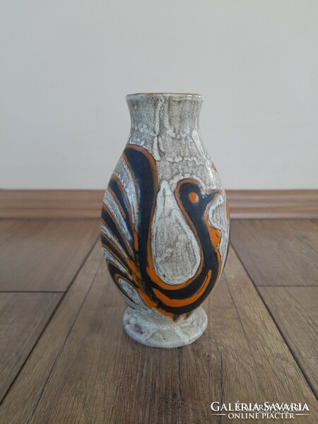 Ceramic vase of Gorka Lívia