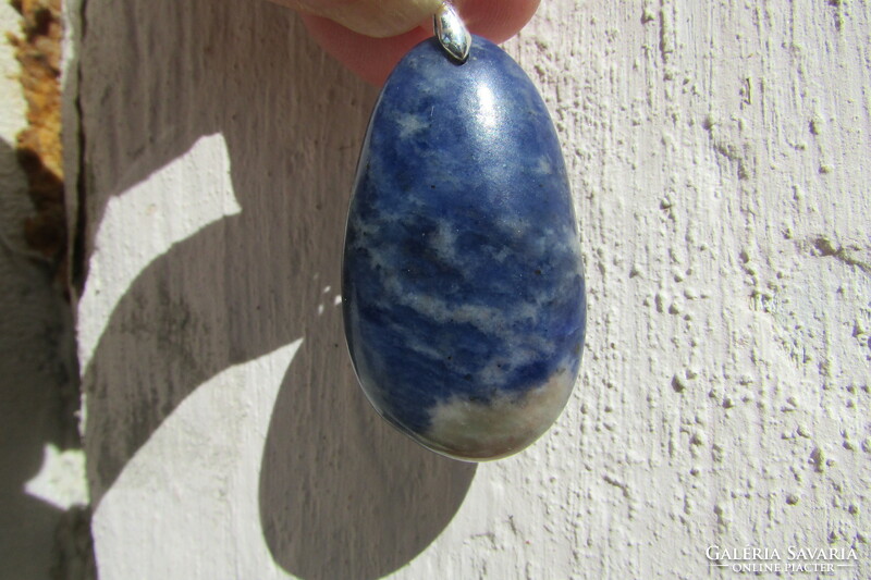 Sodalite pendant, made with unique craftsmanship