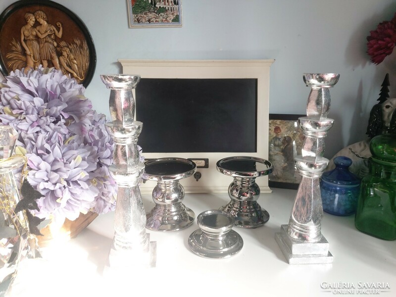 Also 5 pieces of spectacular silver-colored wood and ceramic candle holders 35 cm high,