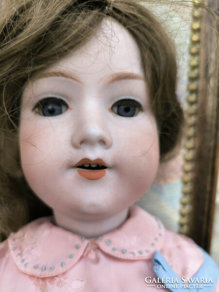 Antique porcelain doll with biscuit head, articulated body and marked head. Video !!