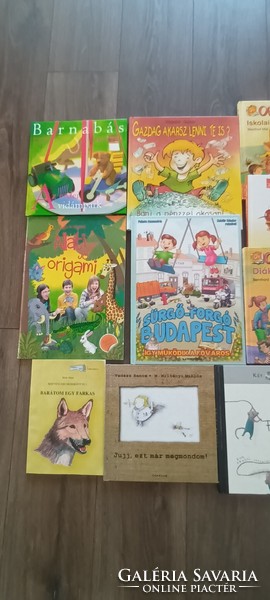 Pack of 10 children's books