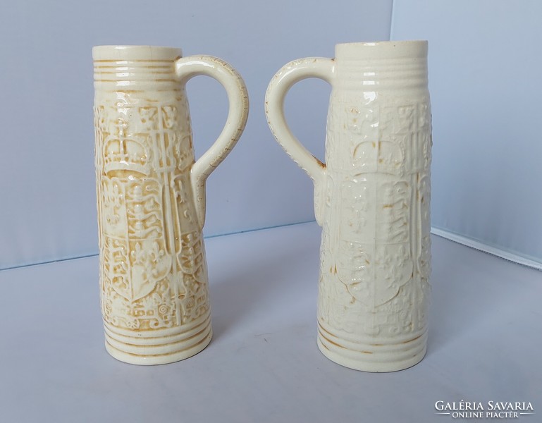 Zsolnay jars with relief decoration 1887/89, old ivory series