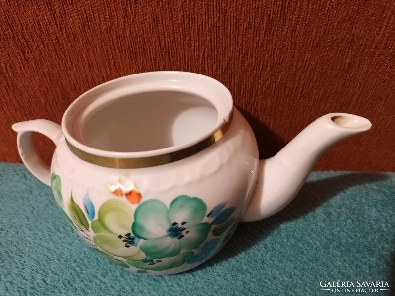 Krasnodar Chaika Russian porcelain spout with a beautiful flower pattern