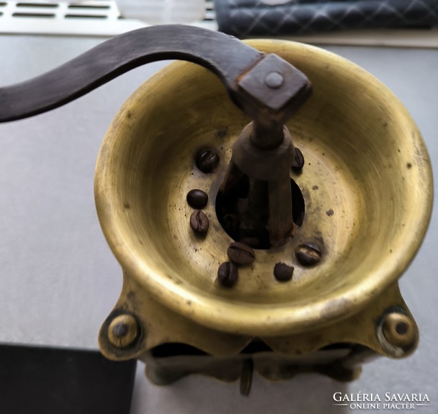 Antik Biedermeier kávé daráló , cukor fűszer daràló rézből 1,5 kg