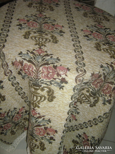 Beautiful baroque floral patterned woven tablecloth