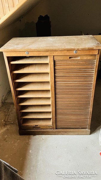 Shelving cabinet