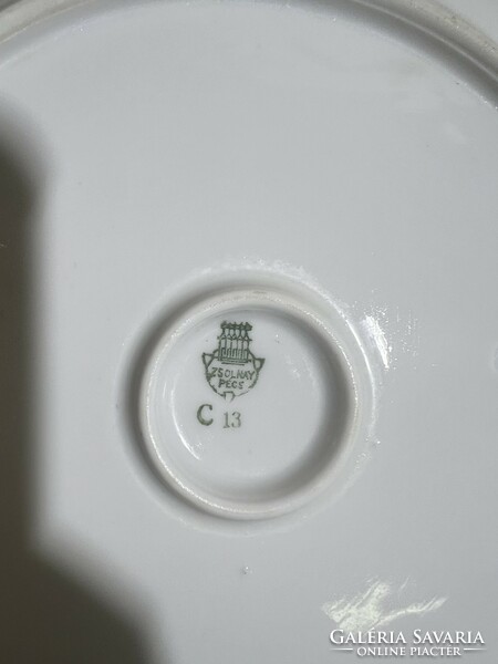 Zsolnay ovális kínáló/ pecsenyés porcelán tál, 25 x 24 cm-es. 3615