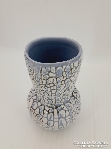 Cracked glazed ceramic vase from Hódmezővásárhely, 13 cm