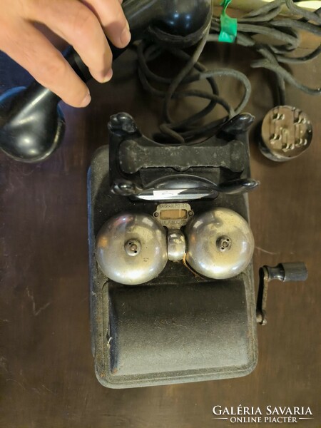 Antik kurblis telefon bakelit csöngős telefon.Telefongyàr Budapest