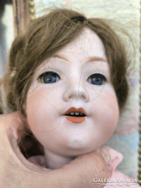 Antique porcelain doll with biscuit head, articulated body and marked head. Video !!