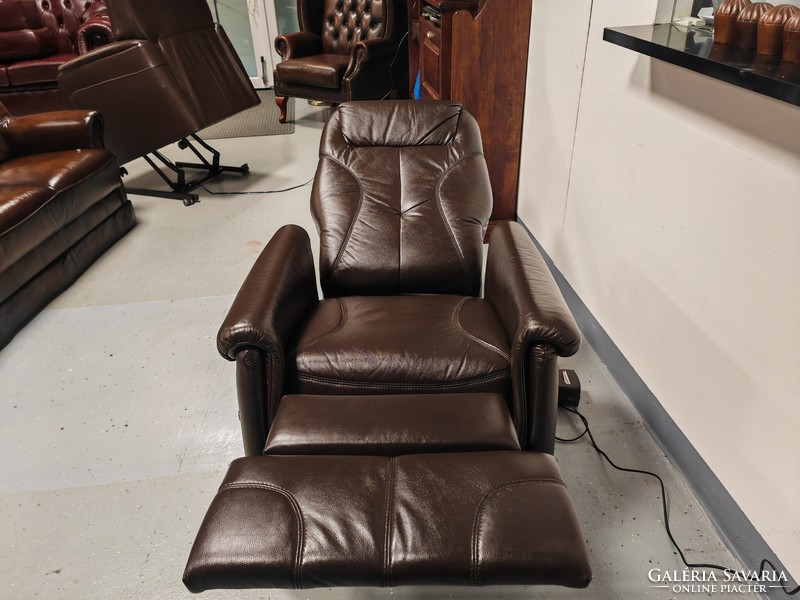 Nagyon kényelmes , új állapotú klasszikus valódi bőr relax fotel kétmotoros Himolla bőrfotel