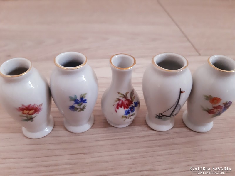 Small porcelain vases from Hollóháza