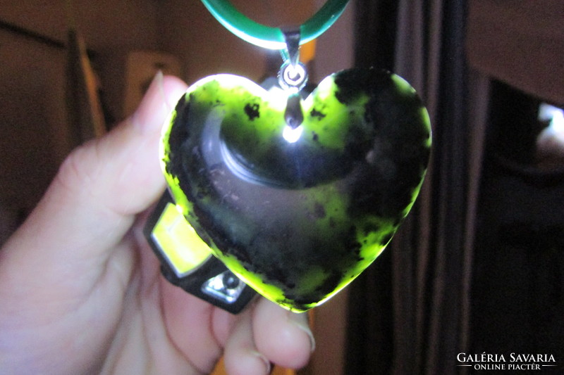 Unique handmade heart pendant made of gem-quality serpentinite