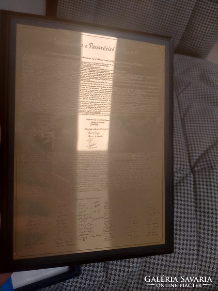 Declaration of independence of Kosovo in gift box