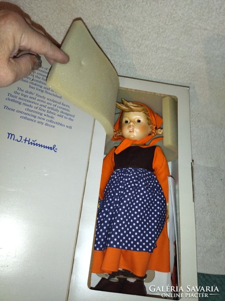 Ritka hatalmas M.I. Hummel Goebel Signs of Spring Doll baba. 40cm magas