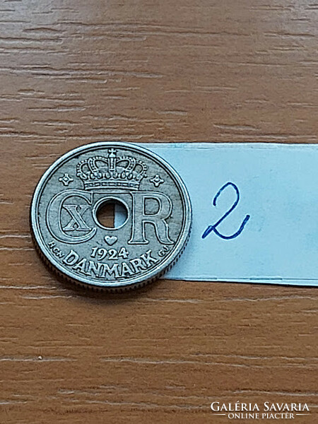 Denmark 10 öre 1924 copper-nickel, x. King Christian (Christian) 2.