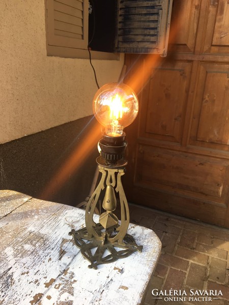 Old ship lamp, stands vertically in all positions