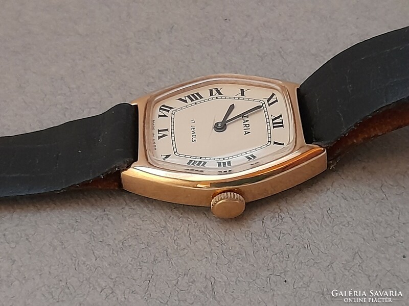 Zarja 17 stone mechanical watch