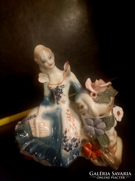 Vintage porcelán hölgy