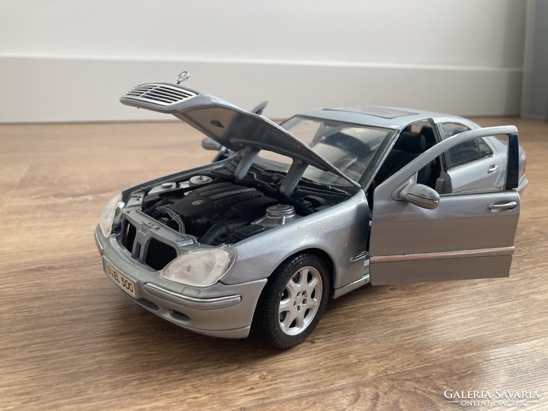 Mercedes-benz s500 maisto 1:18 model car