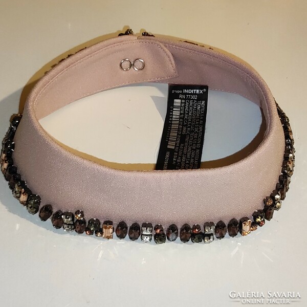 New lung colored zara decorative collar in dust bag 45cm
