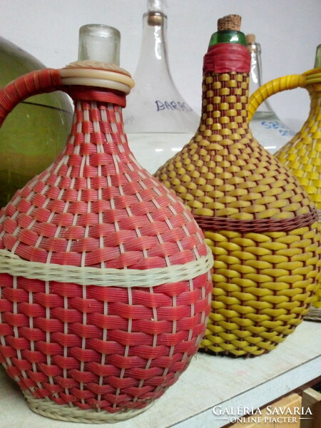 Old wicker jugs (3 pcs.)